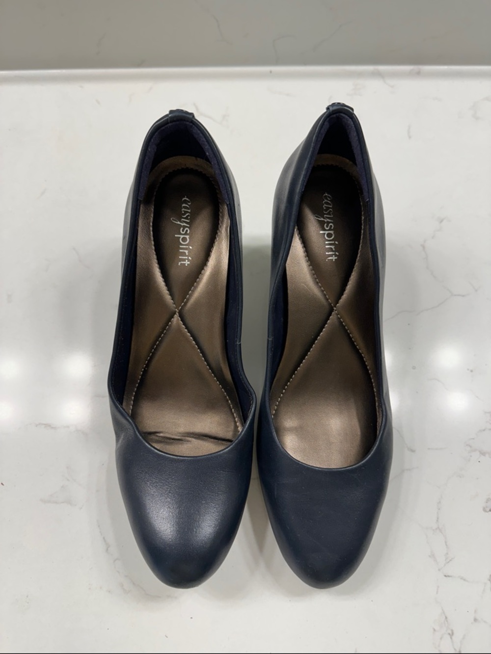 Easy spirit Esavalyn Navy Women's Leather Pumps - size 7.5